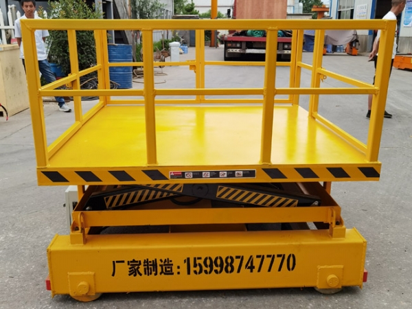 鲁诚重工无轨电动平车