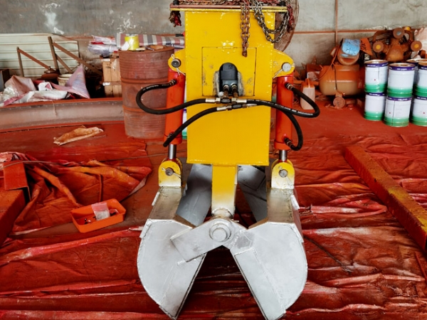 鲁诚重工液压抓斗